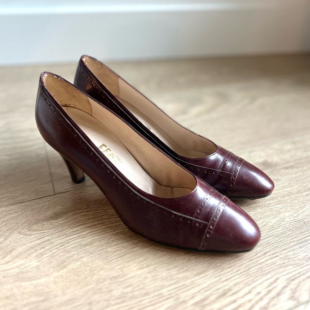 Salvatore Ferragamo Burgundy Leather Pumps